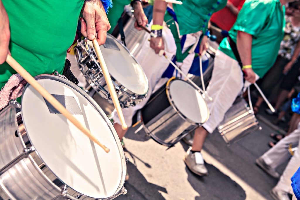 marching band playing the drums