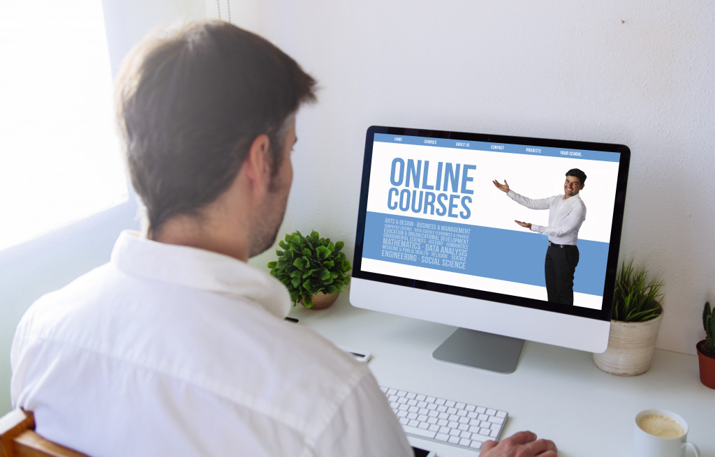 attending online courses